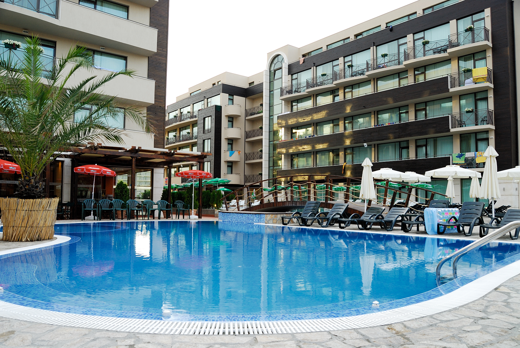 Lion Hotel-Bazen.jpg