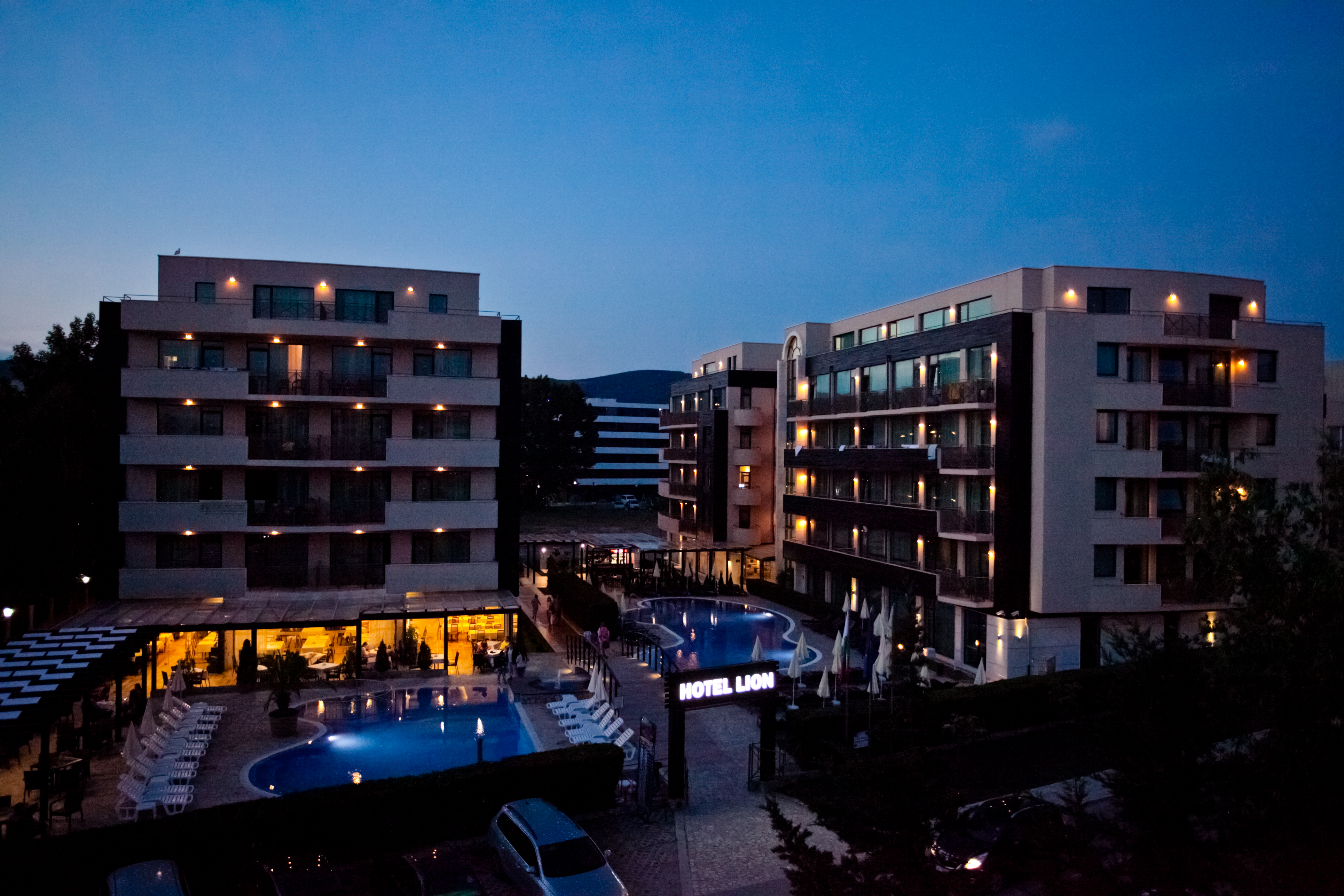 Lion Hotel-Hotel nocu.jpg