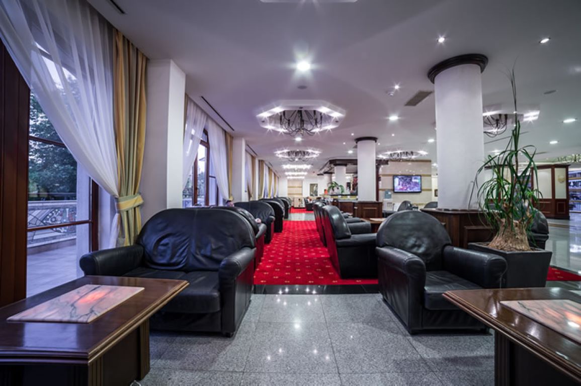 Helena Park Hotel-Lobby.jpg