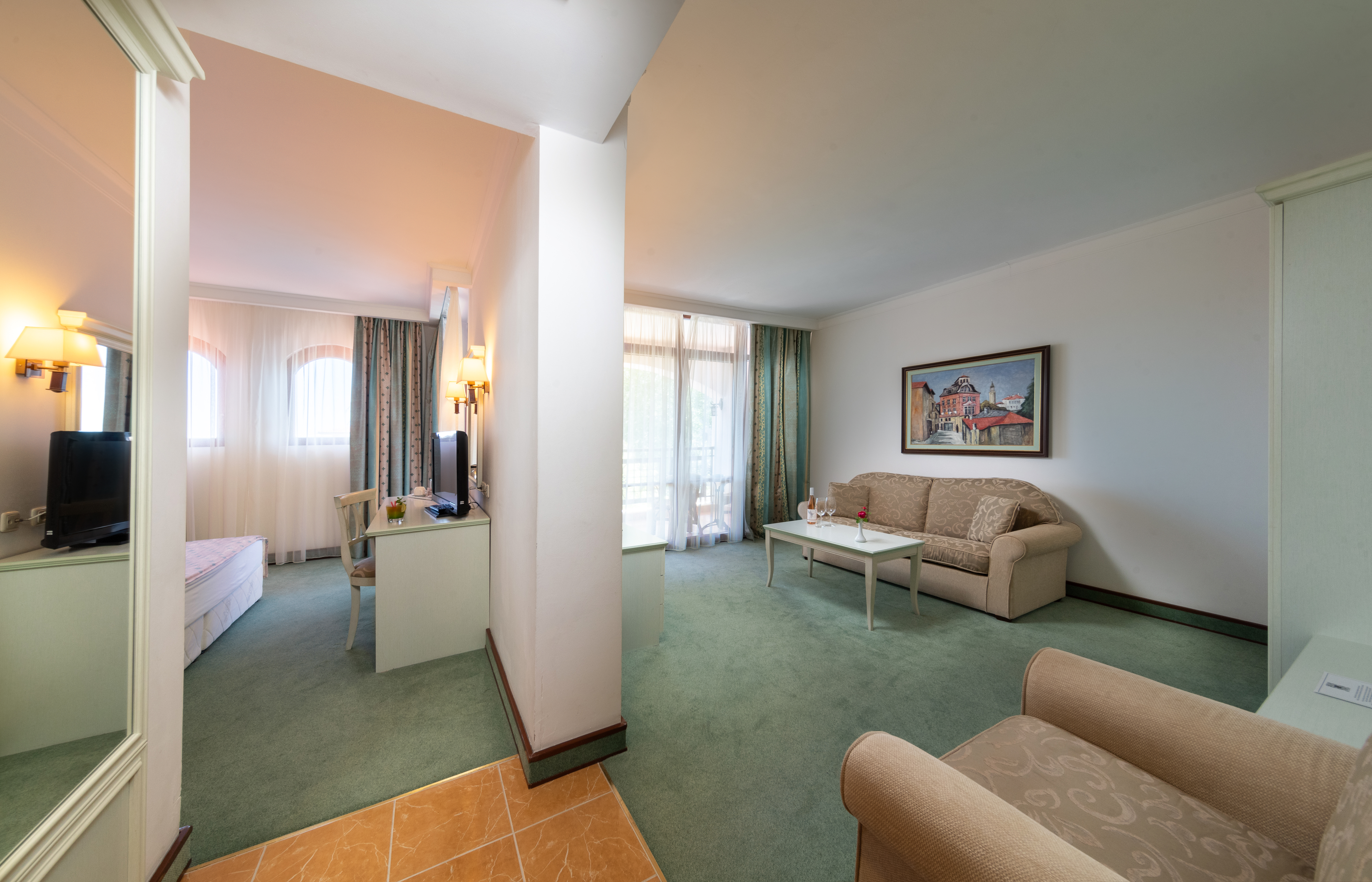 Hotel Helena Park Suite.jpg
