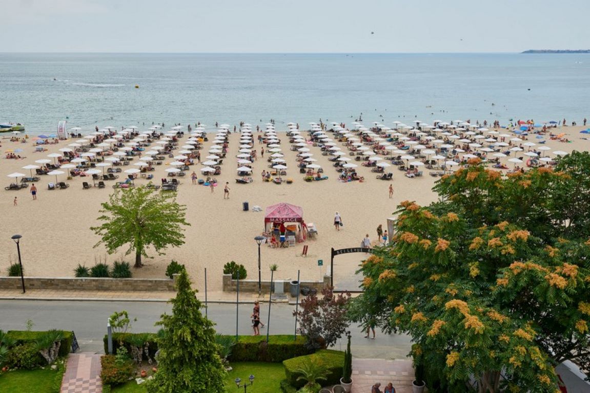 Hotel Bellevue-Plaza.jpg