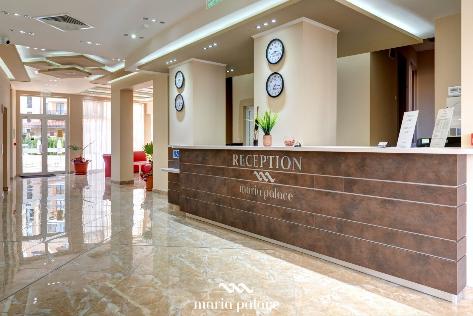 Maria Palace Hotel-Recepcija.jpg