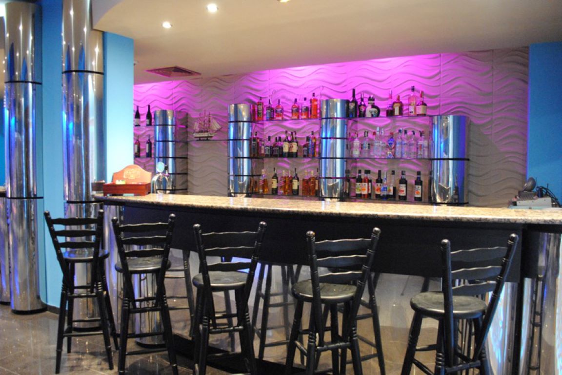 Hotel Mercury-Koktel bar.jpg