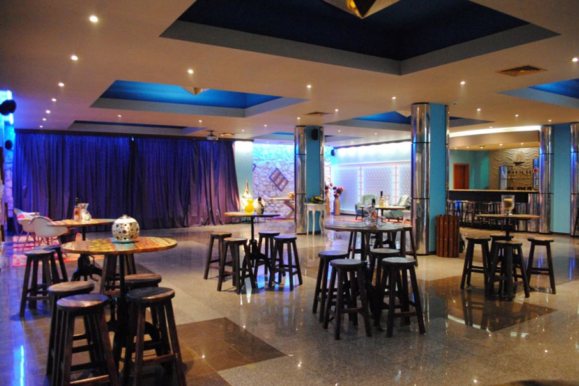 Mercury Hotel-Snek bar.jpg