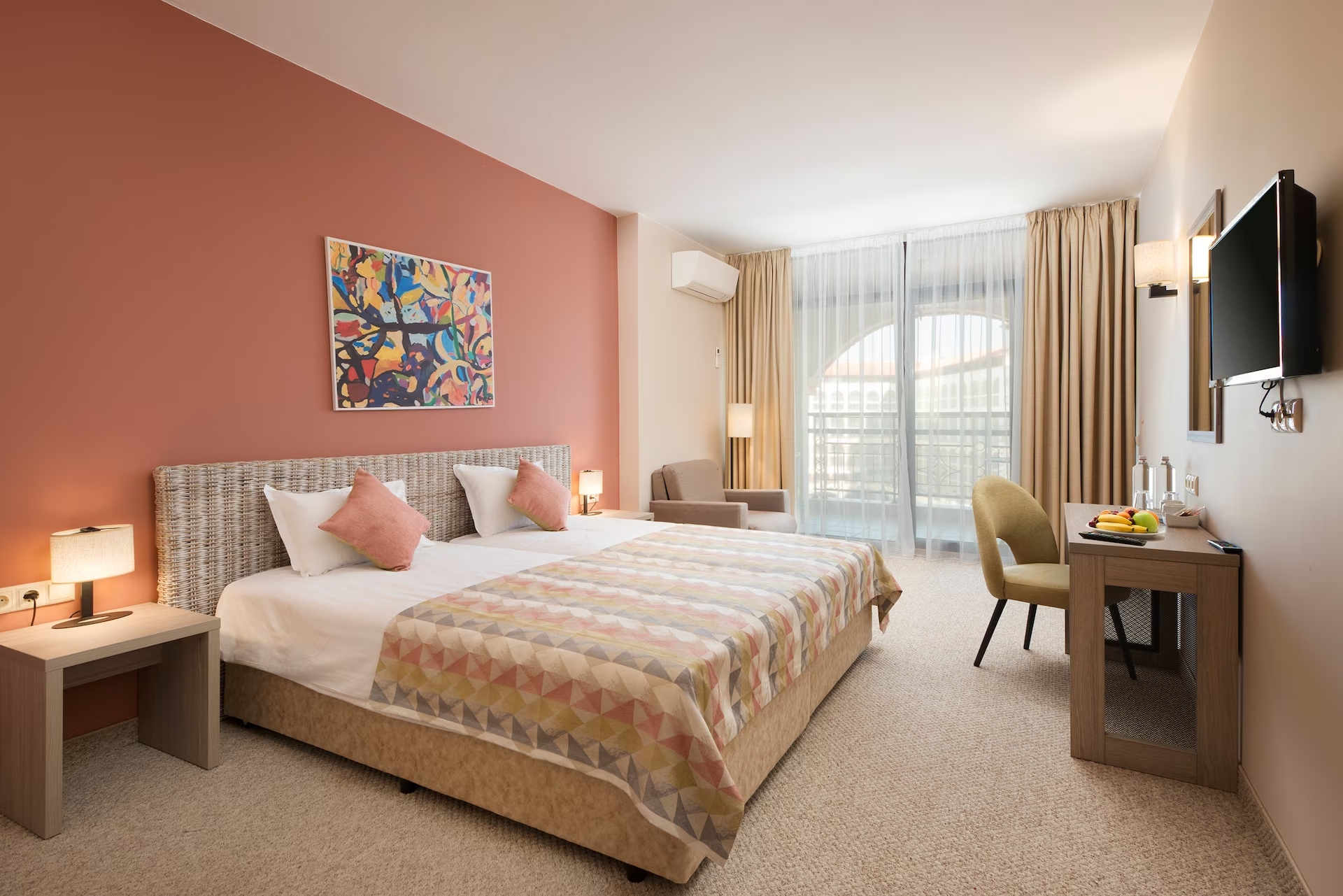 Hotel Melia Sunny Beach-Standardna soba pogled bazen.jpg