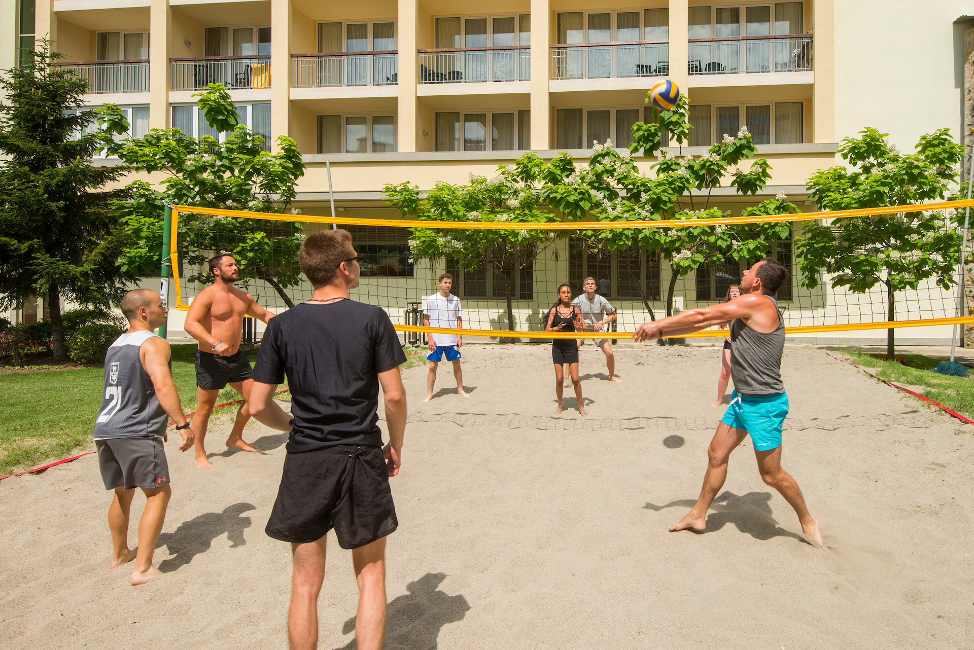 Melia Sunny Beach-Odbojka na pesku.jpg