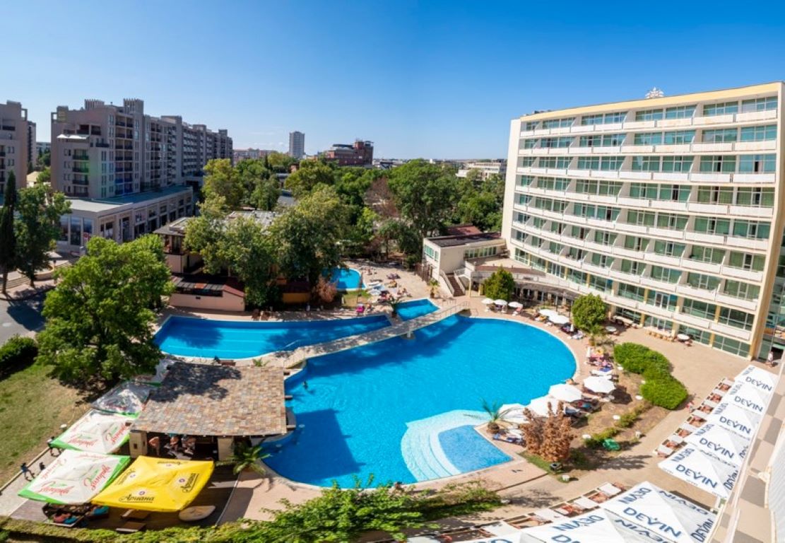 Hotel Oasis-Panorama hotela.jpg
