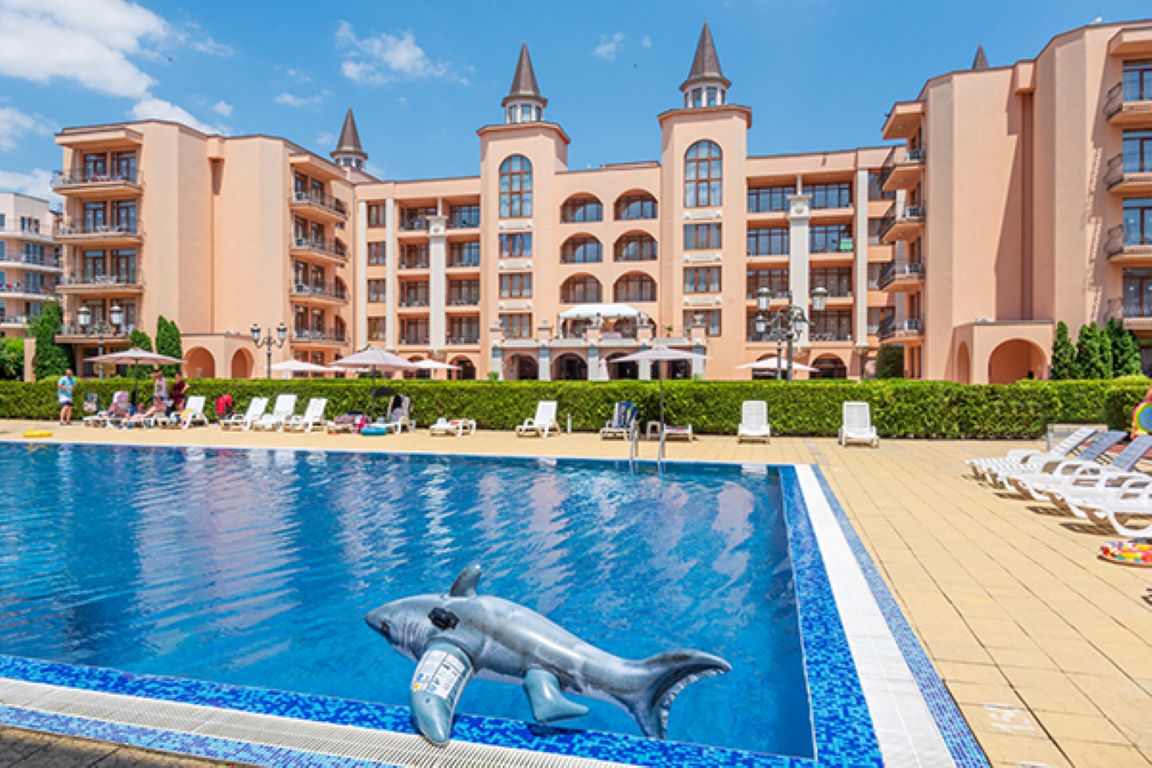 Palazzo Hotel-Bazen.jpg