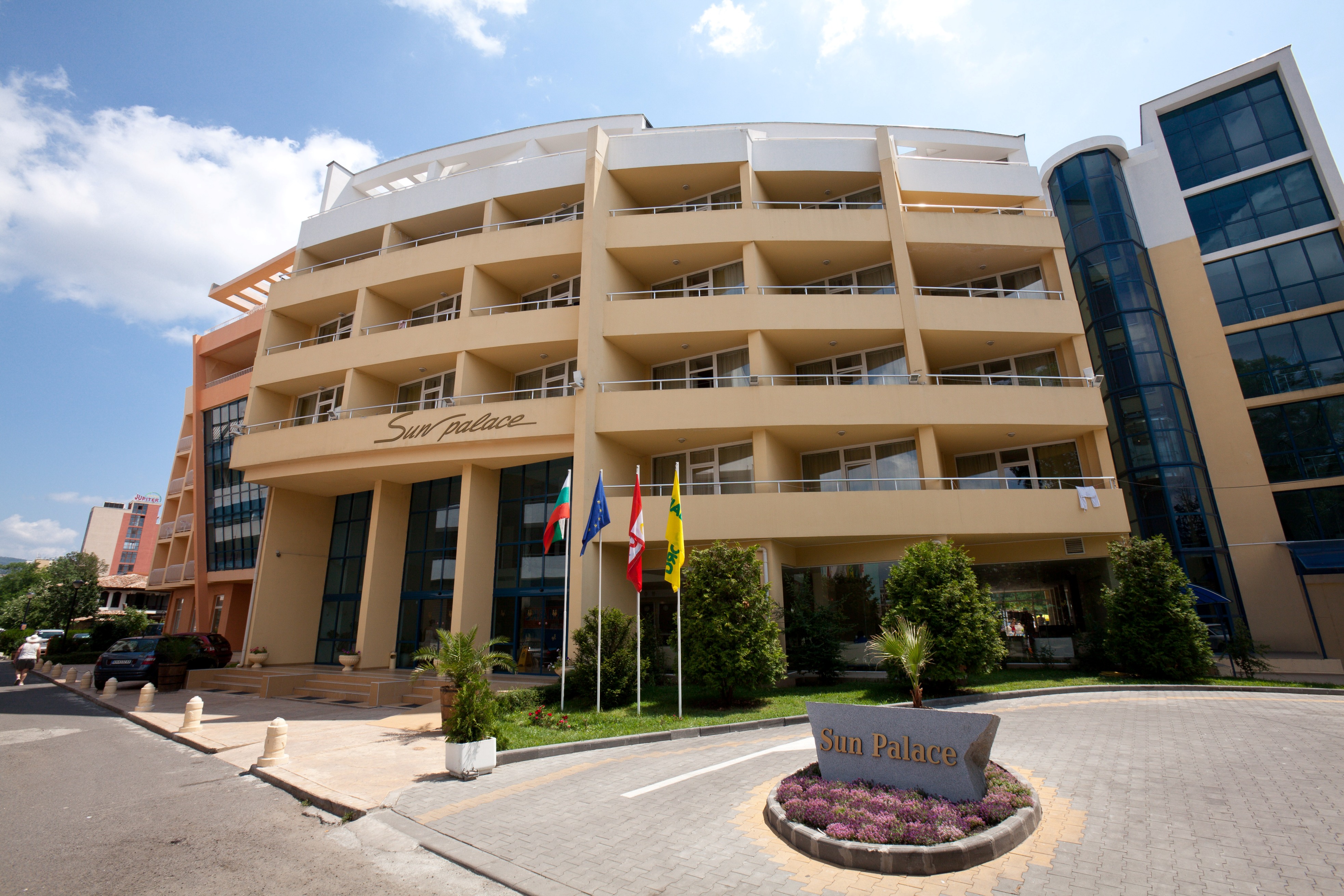 Sun Palace Hotel-Hotel spolja.jpg