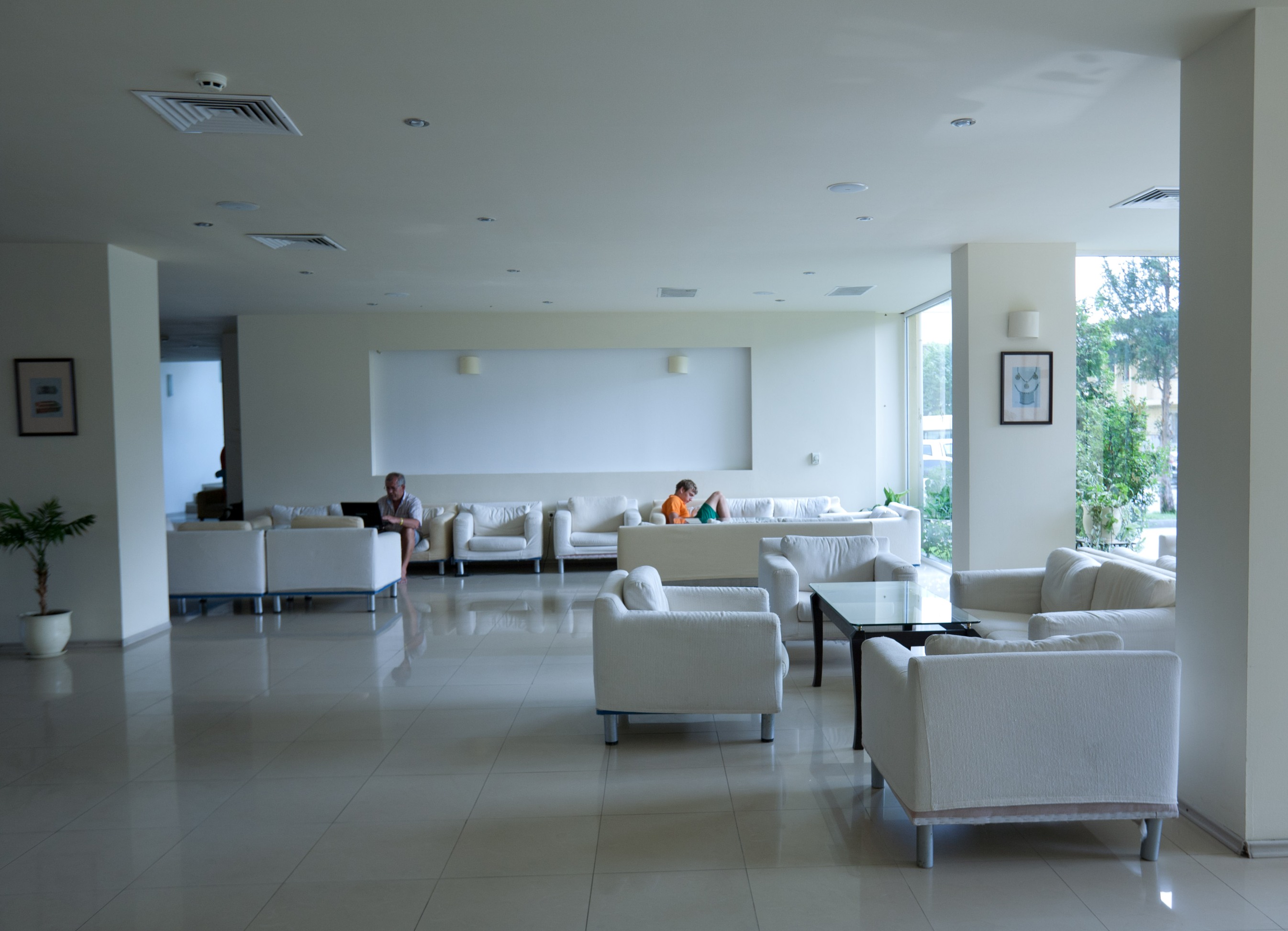 Sun Palace Hotel-Lobby.jpg