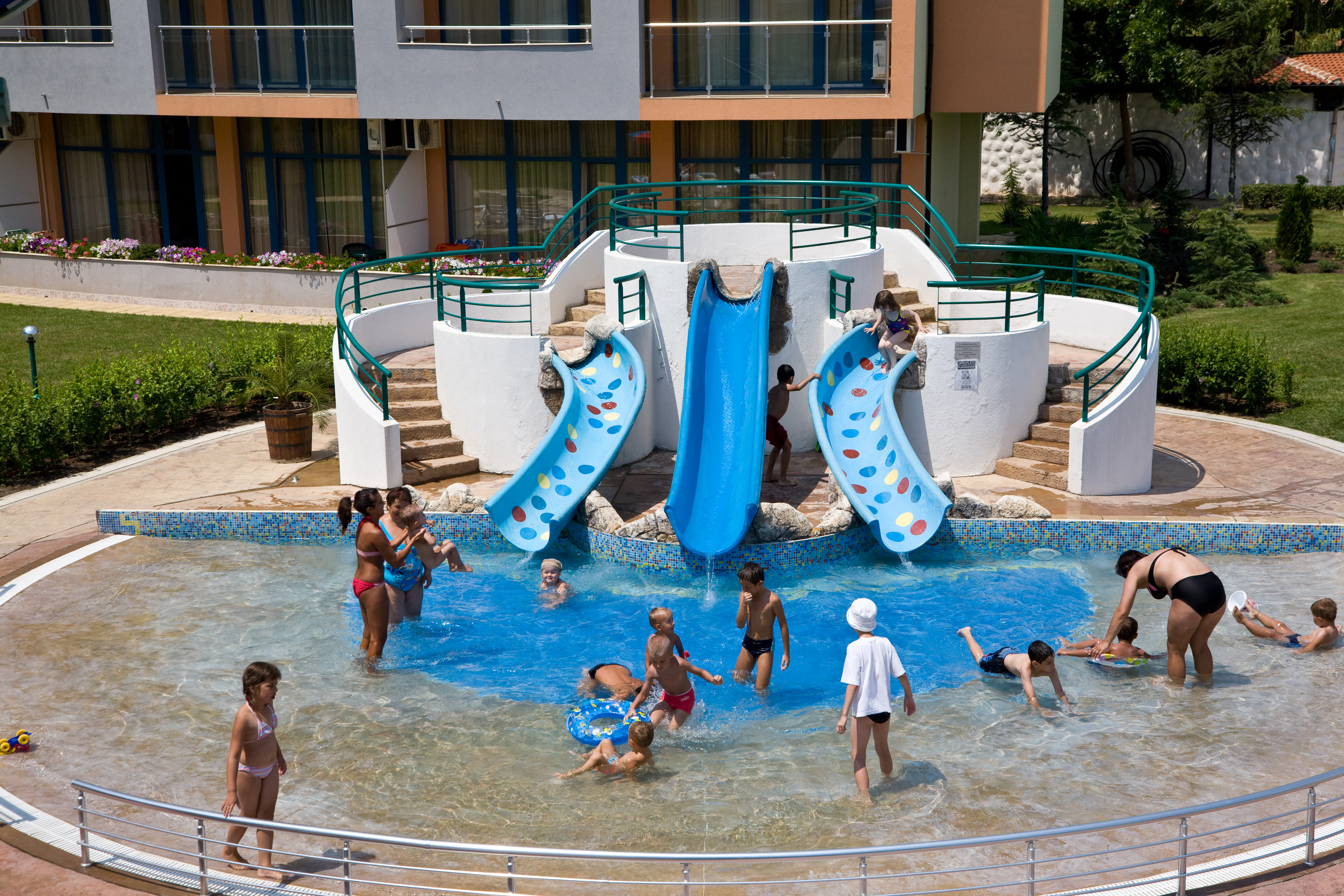 Trakia Plaza Apartments-Deciji bazen.jpg