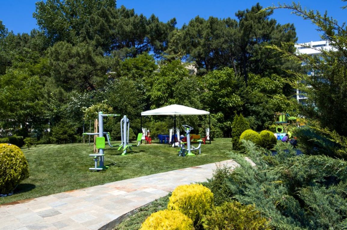 Hotel Viand-Fitnes na otvorenom.jpg