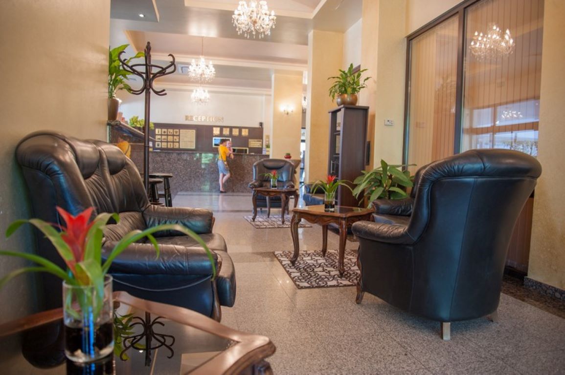 Hotel Viand-Lobby.jpg
