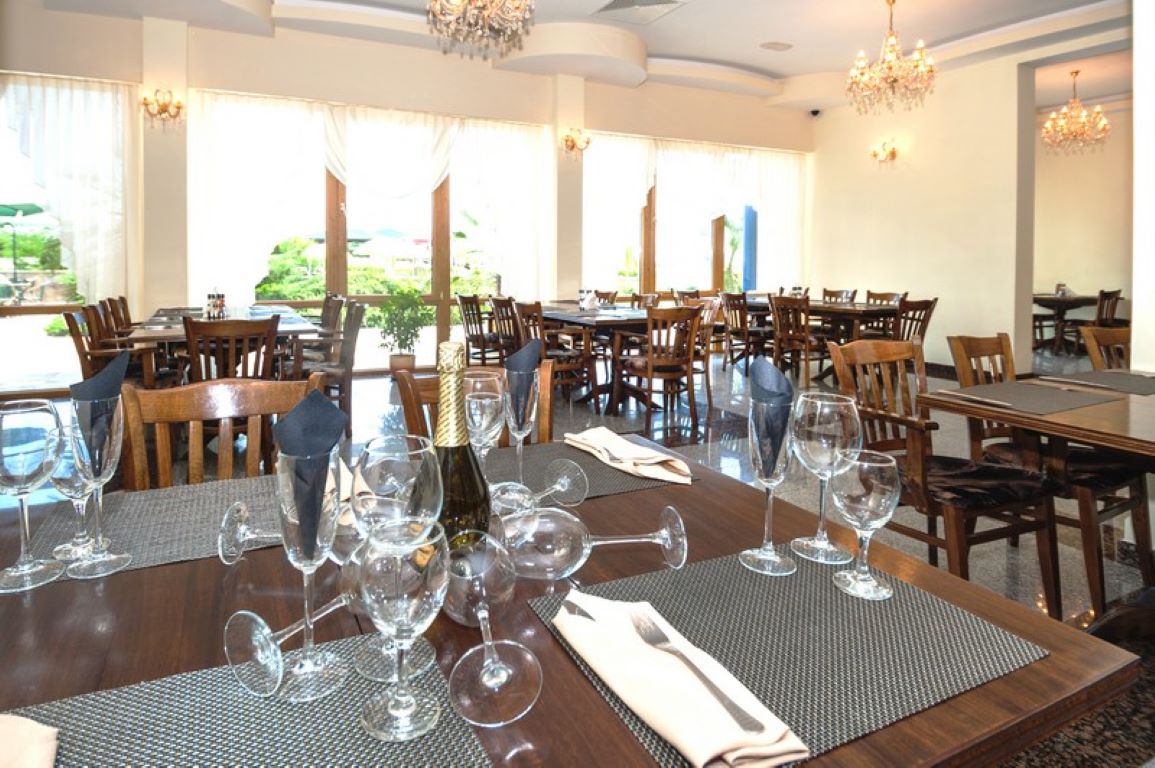 Hotel Viand-Restoran.jpg