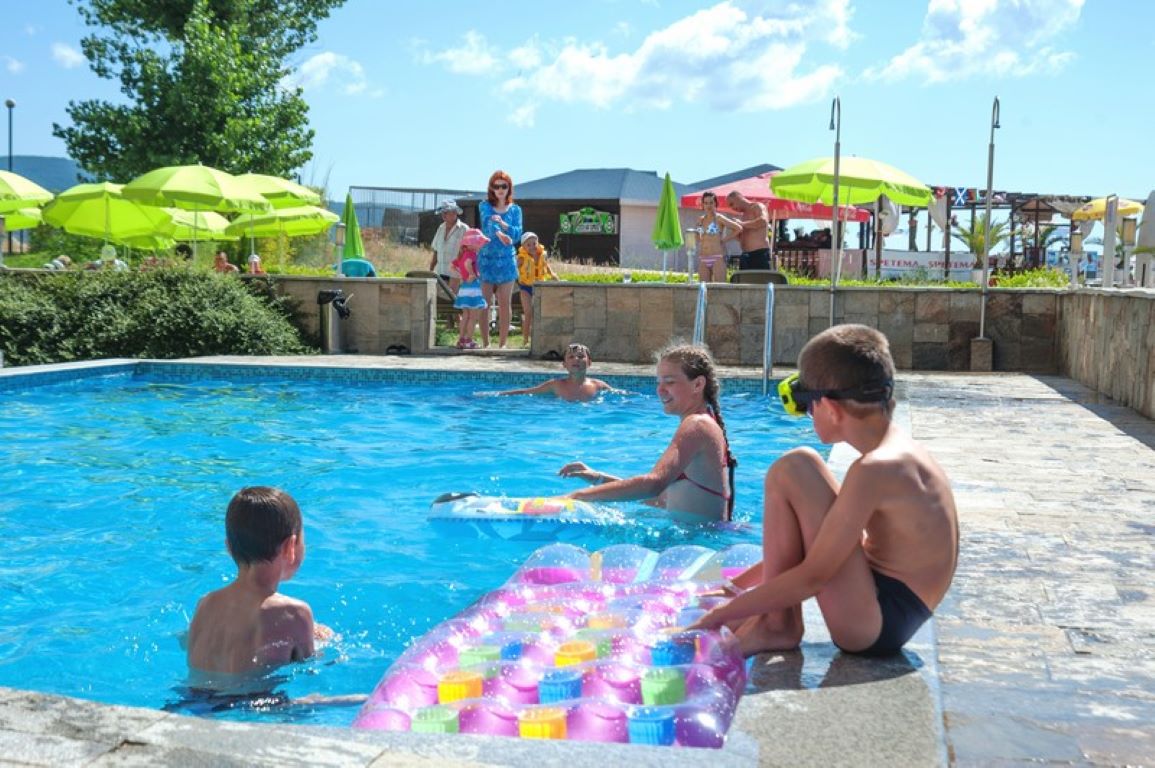 Viand Hotel-Bazen.jpg