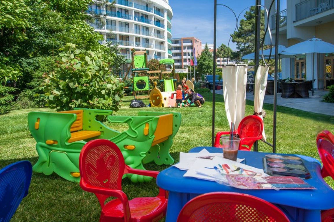 Viand Hotel-Decije igraliste.jpg