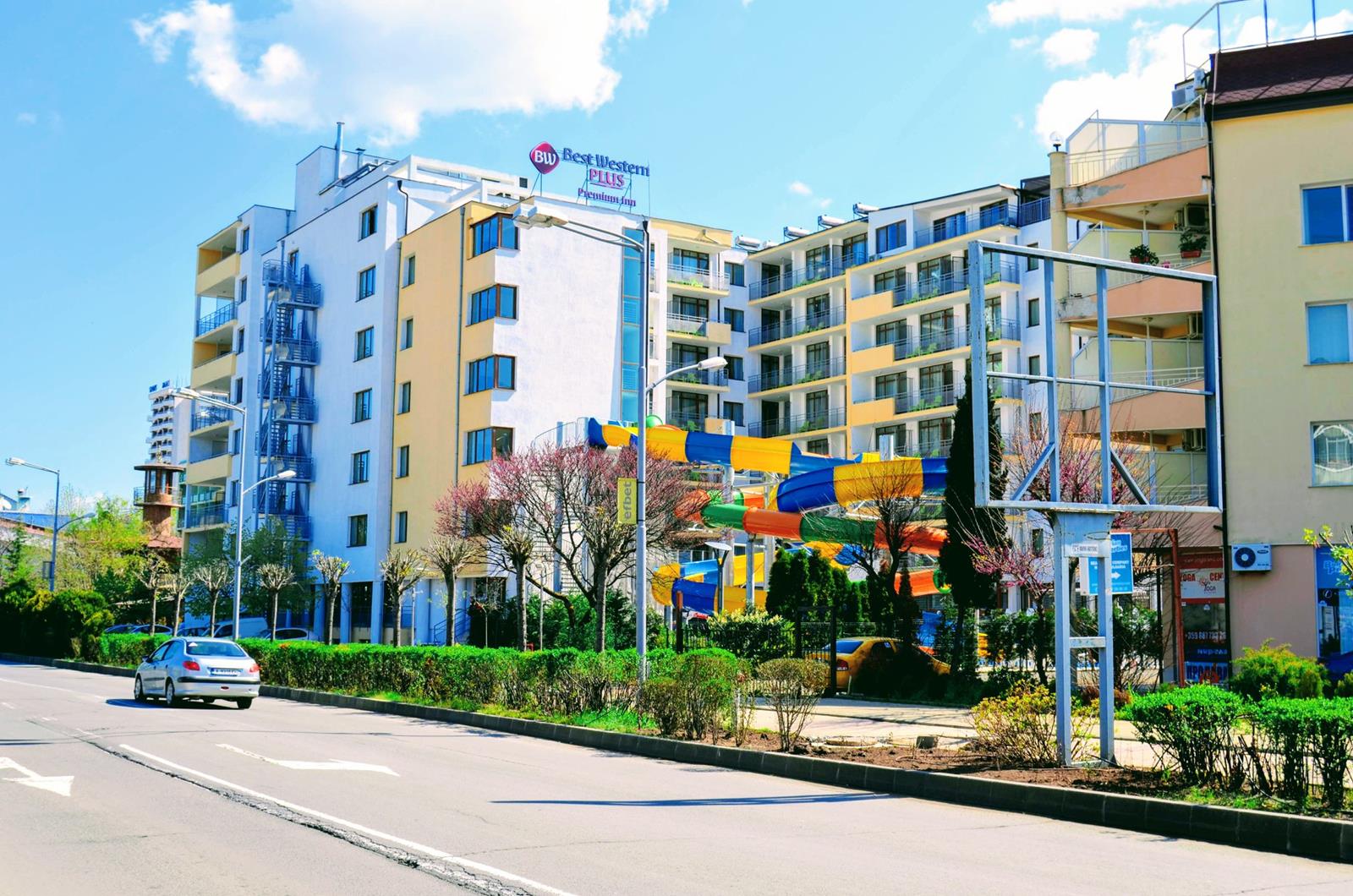Best Western Plus Premium Inn Hotel-Spoljasnji izgled.jpg