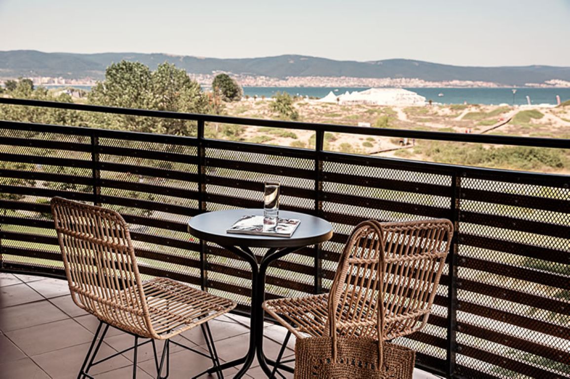 Cook's Club Sunny Beach-Terasa.jpg