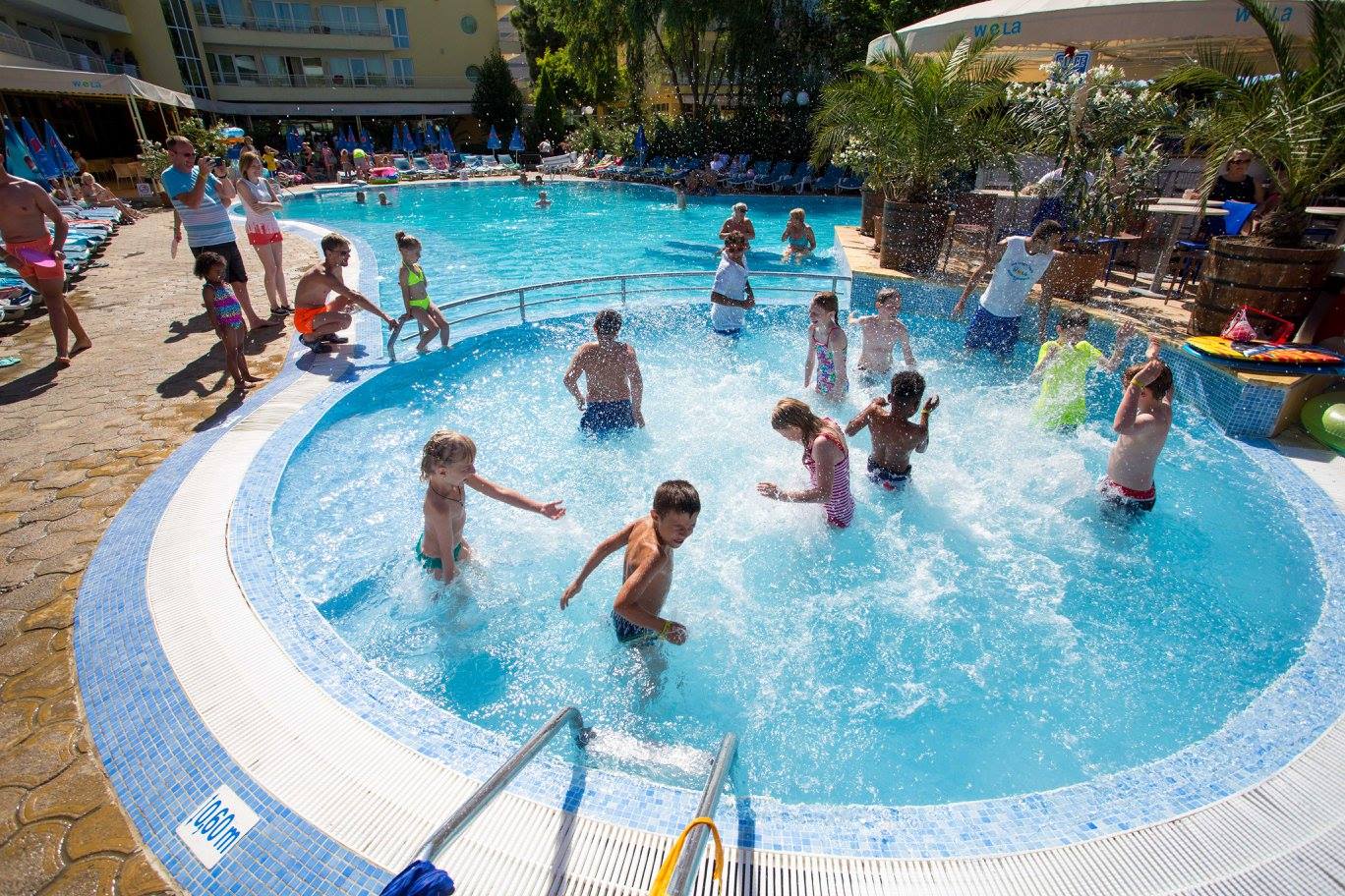 Hotel Wela-Deciji bazen.jpg