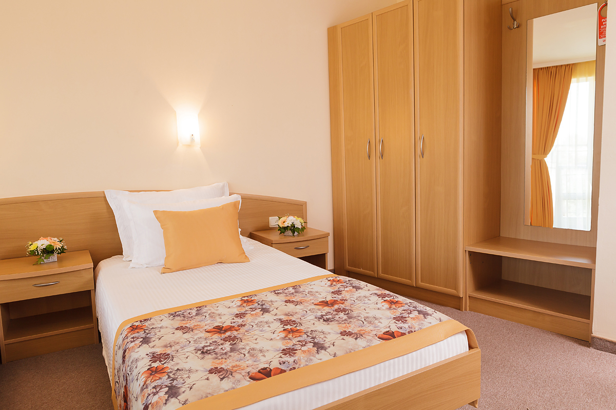 Wela Hotel-Standardna jednokrevetna soba.jpg