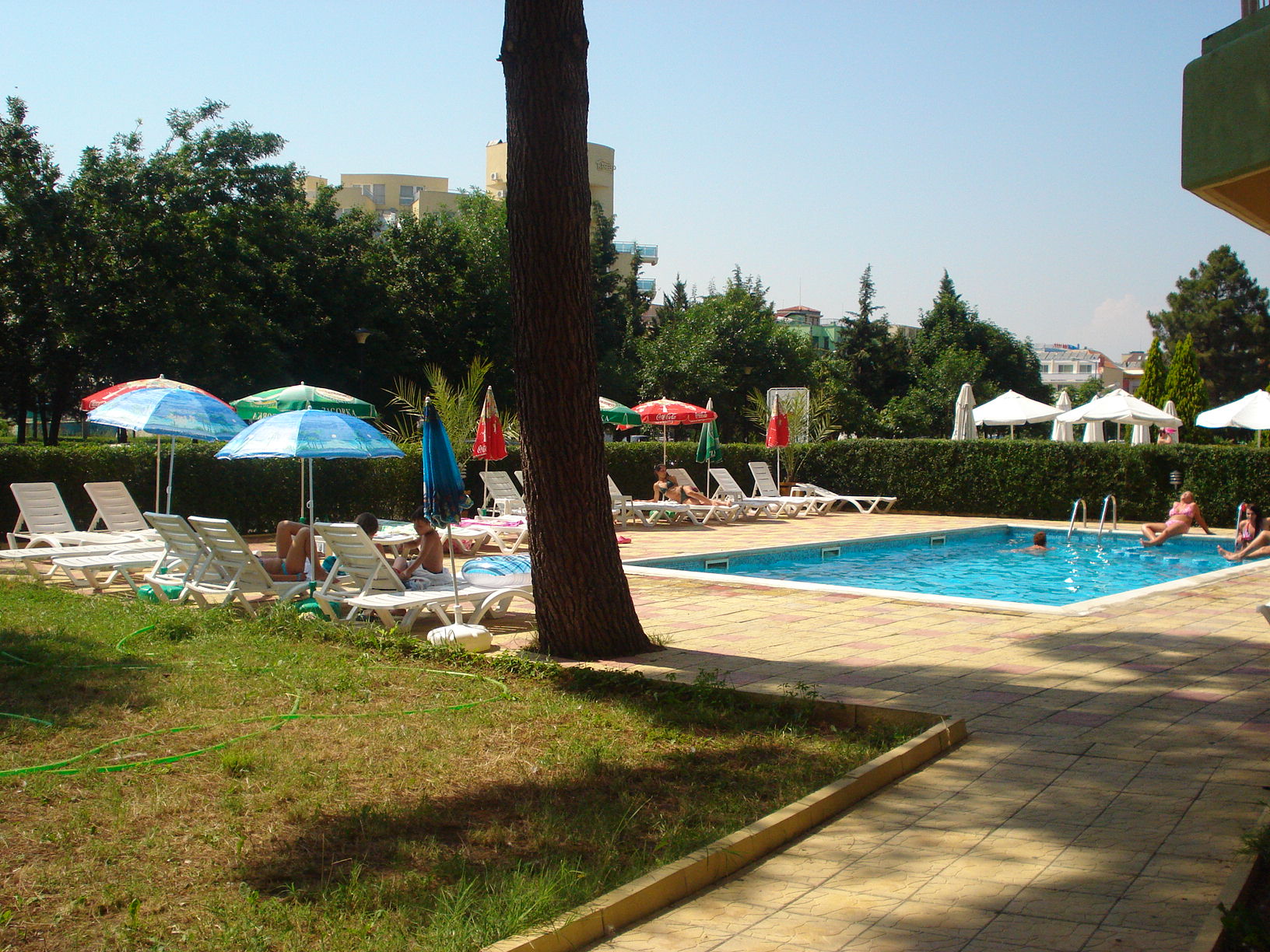 Hotel Nimfa Russalka-Bazen.JPG