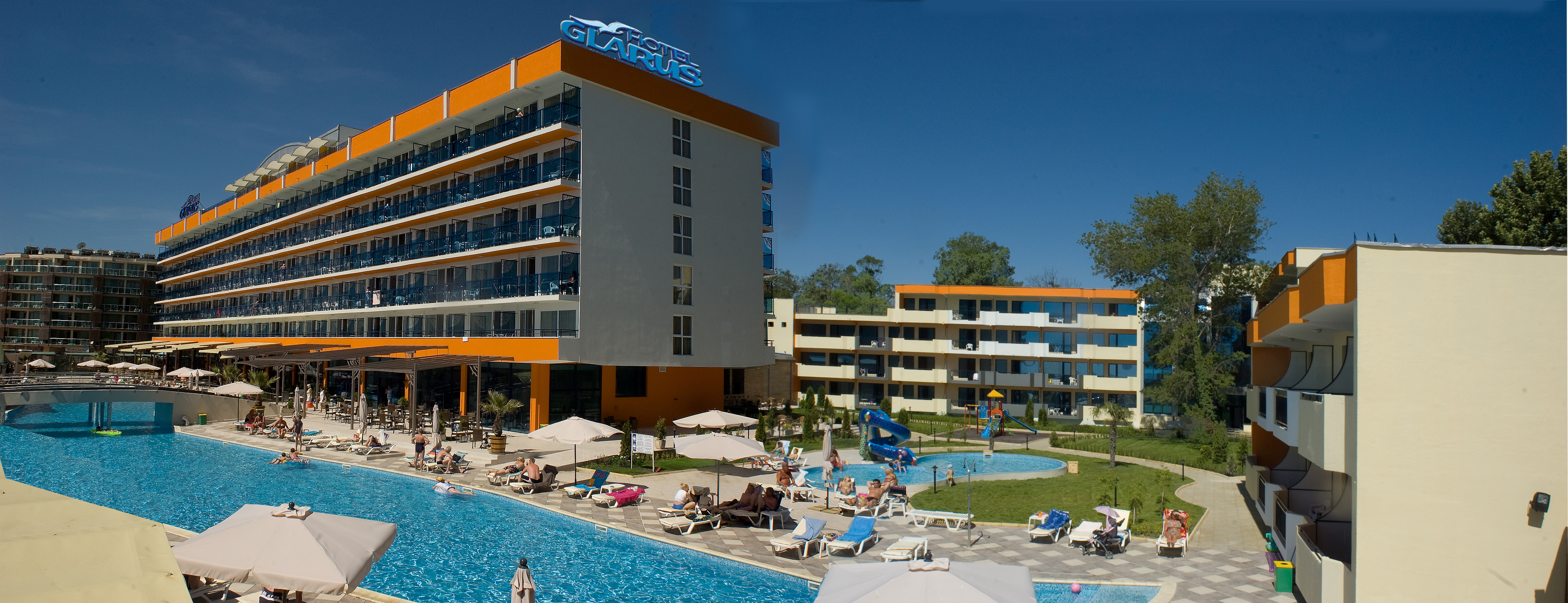 Glarus Hotel-Panorama hotela.jpg