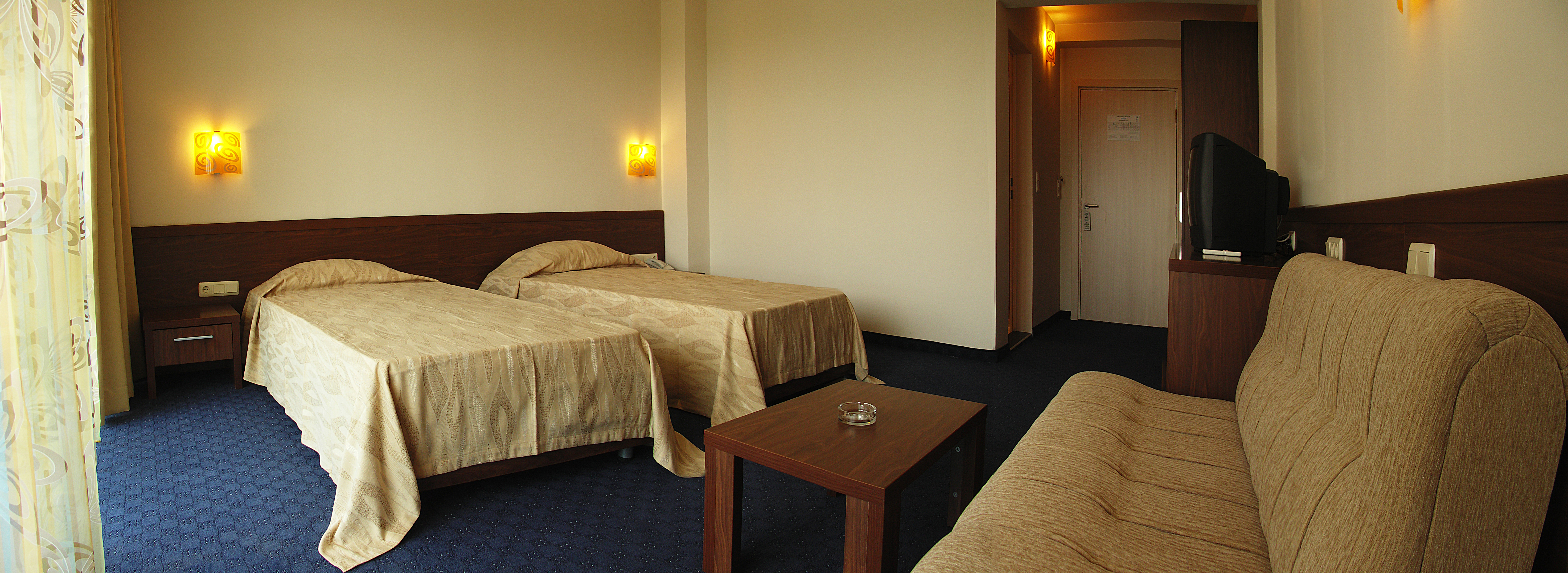 Glarus Hotel-Standardna soba.jpg