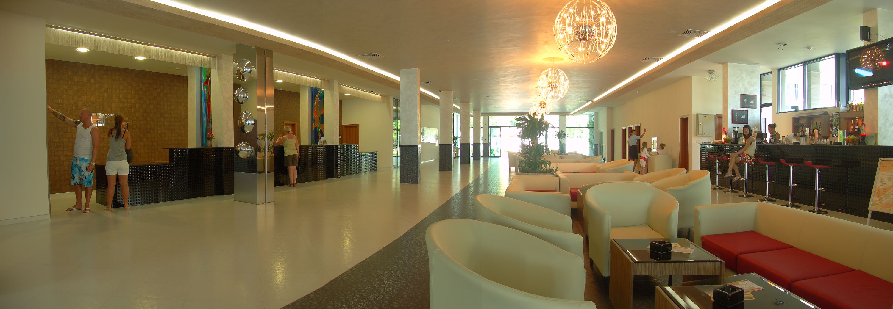 Hotel Glarus-Lobby.jpg