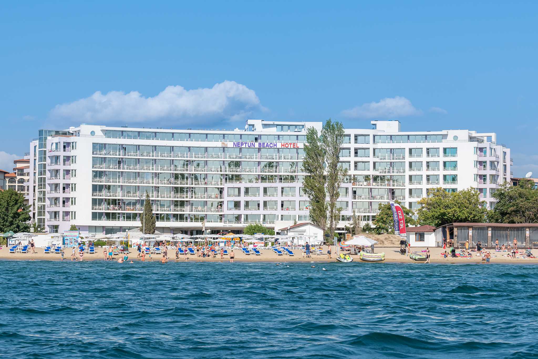 Hotel Neptun Beach-Panorama hotela.jpg
