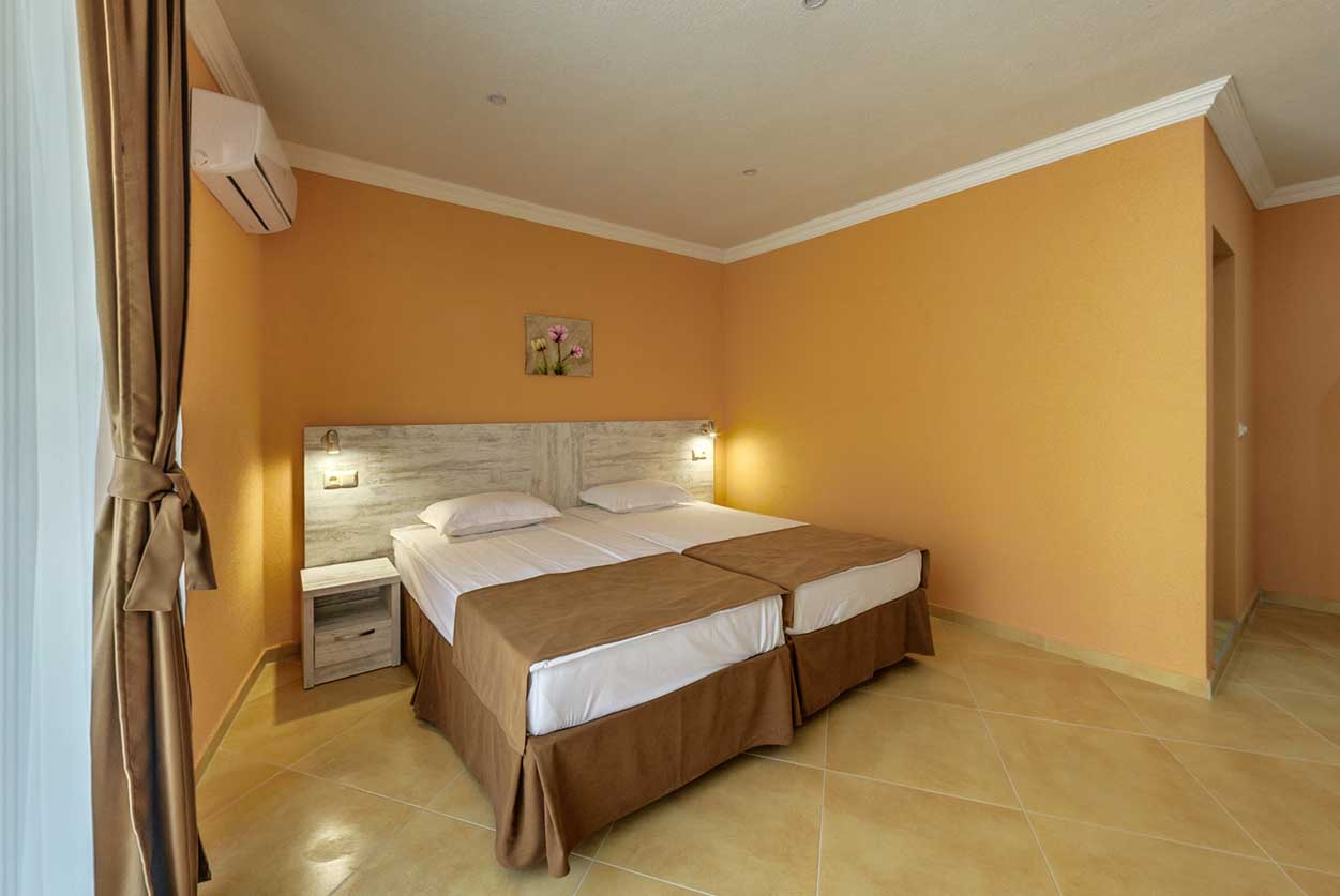 Hotel Riva-Superior soba.jpg