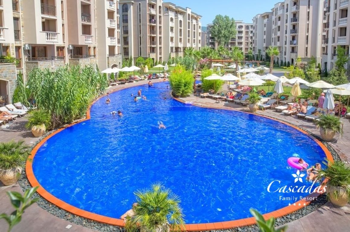 Cascadas Family Resort Hotel-Bazen.jpeg