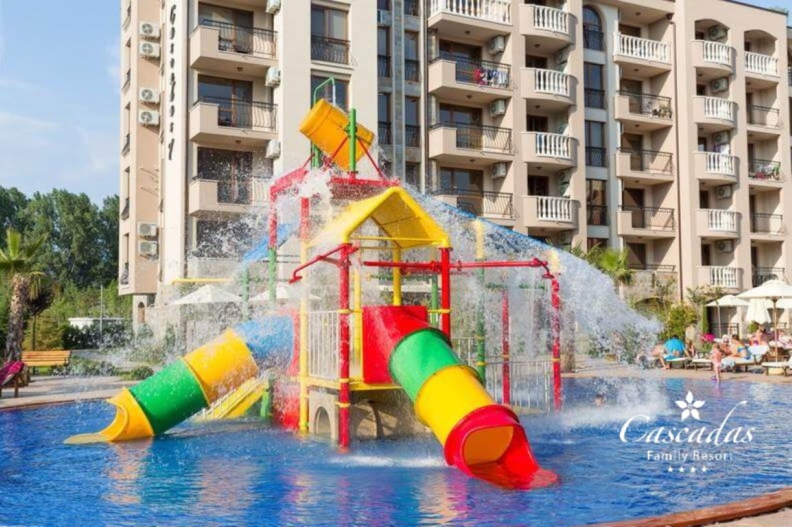 Hotel Cascadas Family Resort-Aqua park.jpeg