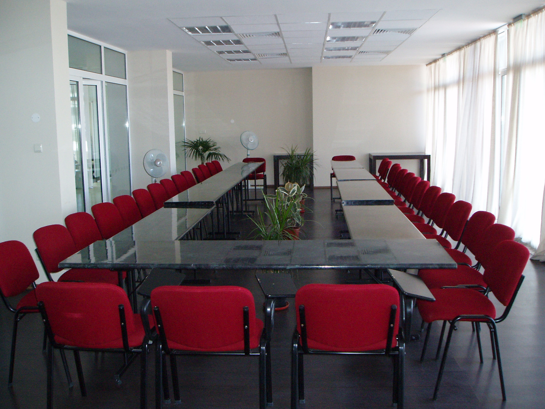 Hotel Perla-Sala za konferencije.jpg