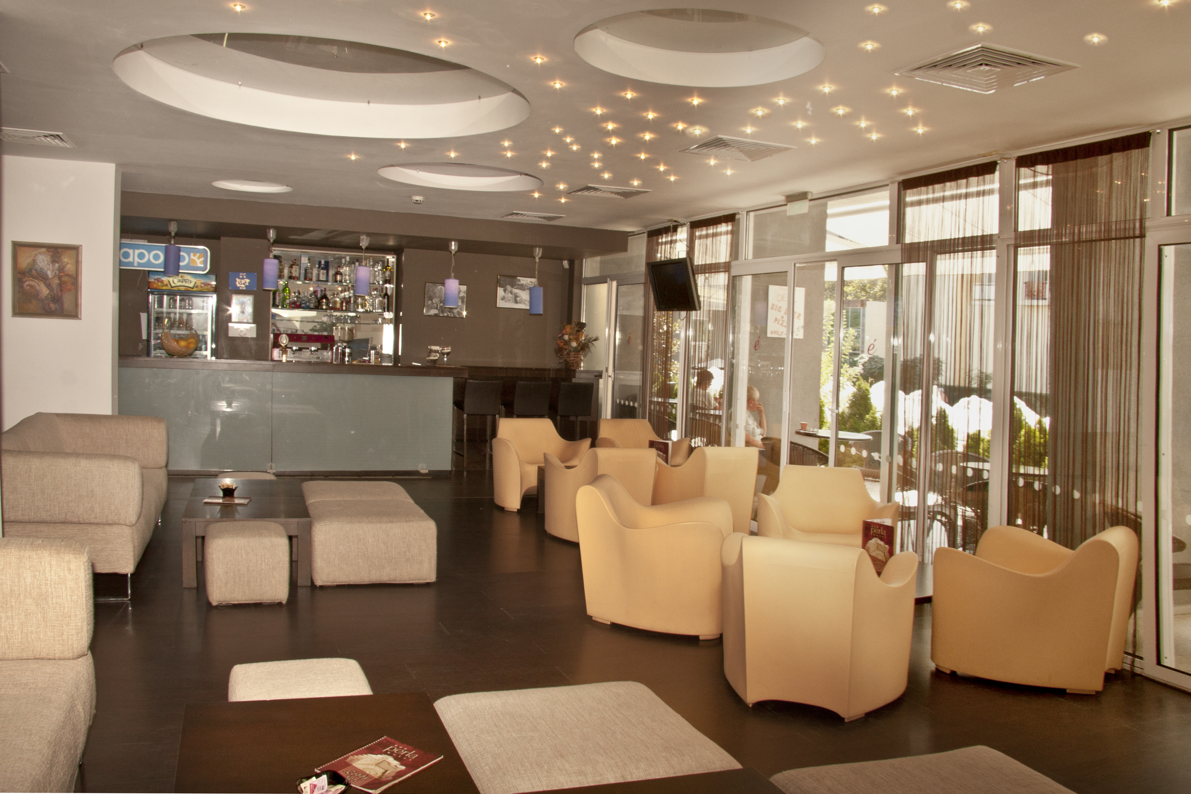Perla Hotel-Lobby.jpg