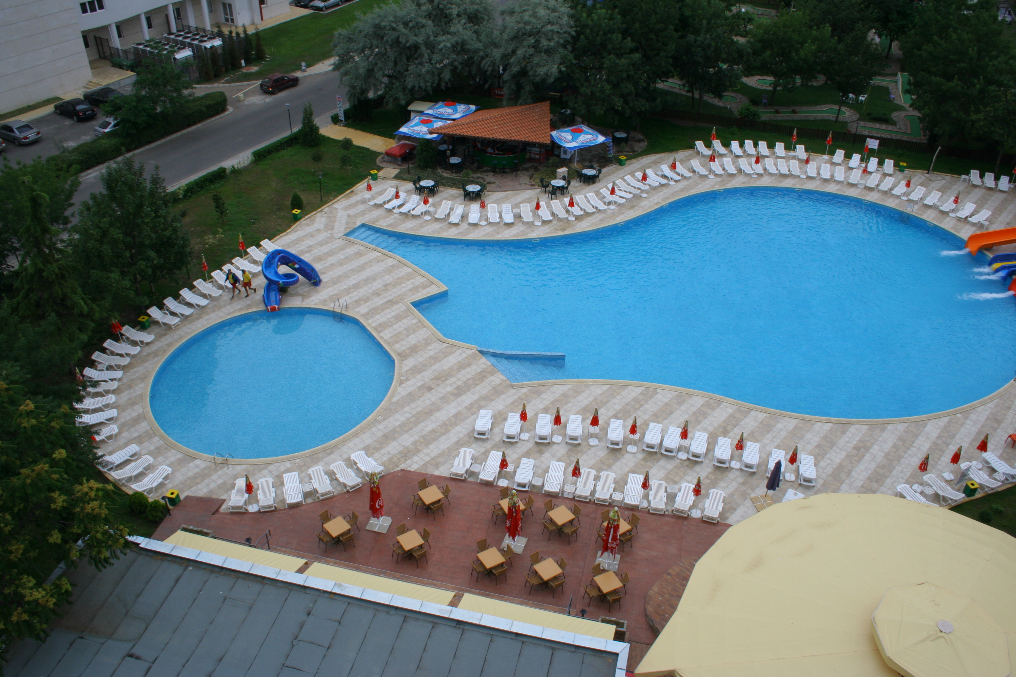 Hotel Iskar-Bazeni.JPG