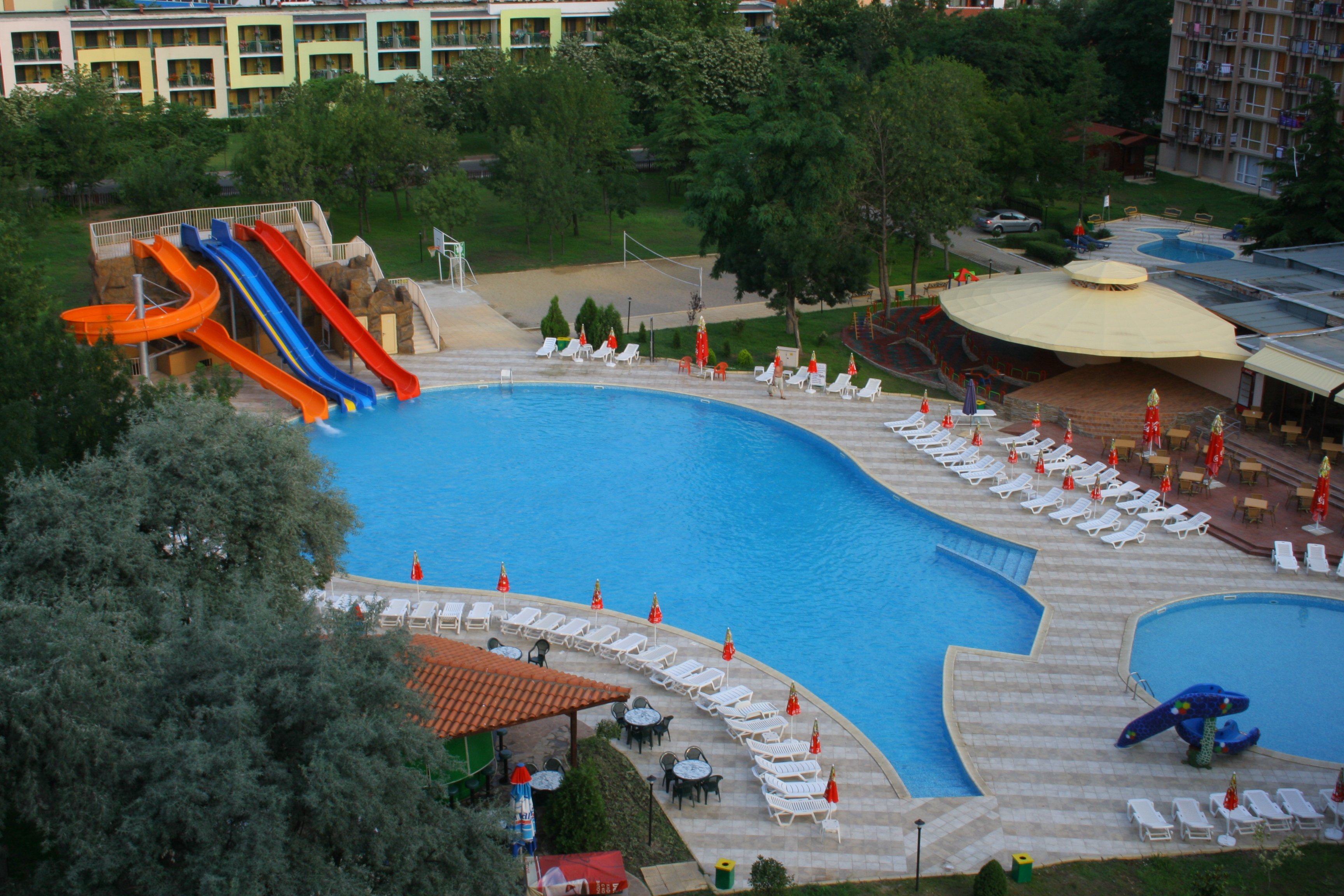 Iskar Hotel-Bazen.JPG