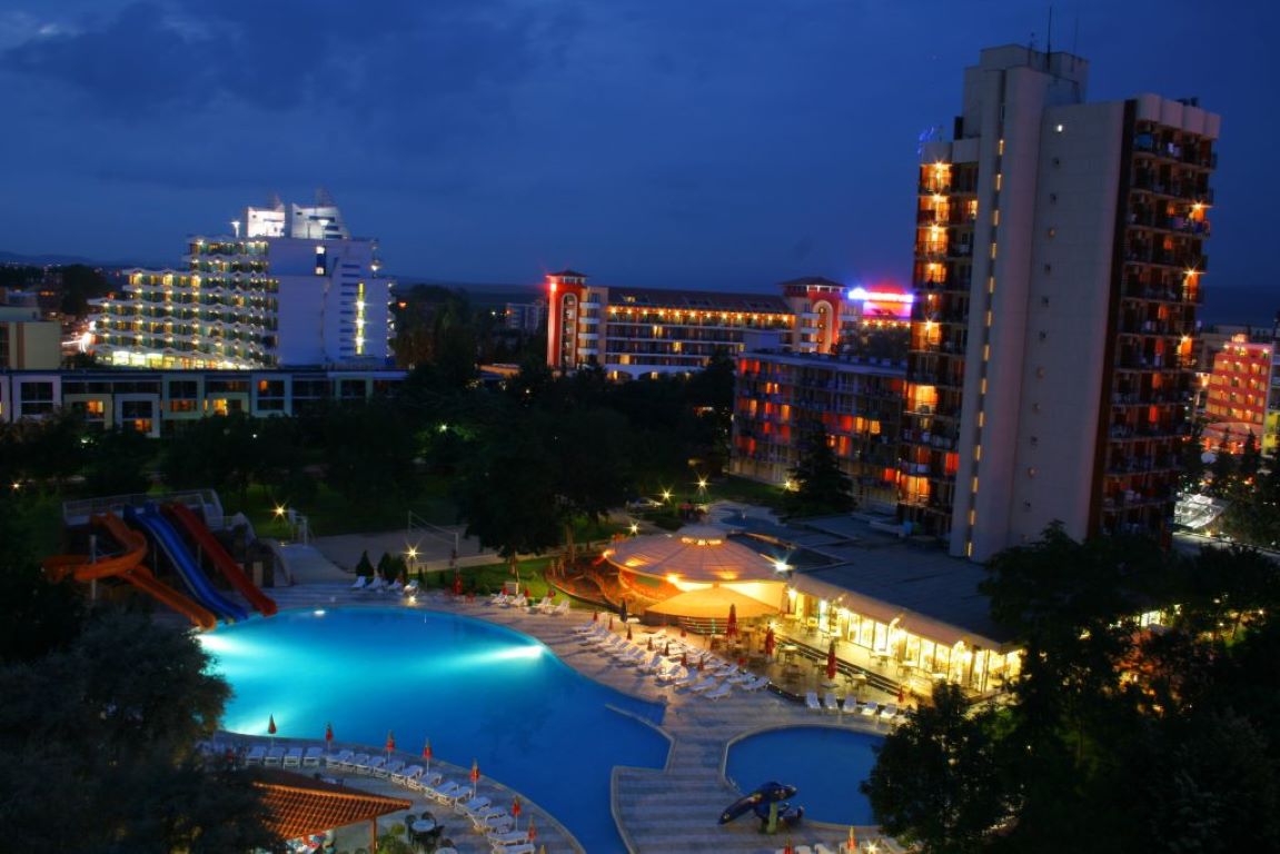 Iskar Hotel-Nocni izgled.jpg