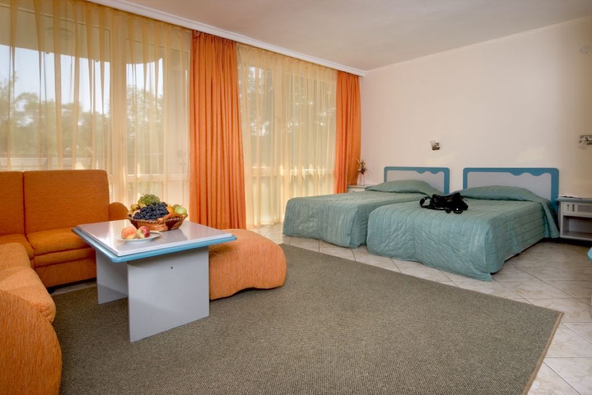 Iskar Hotel-Studio.jpg