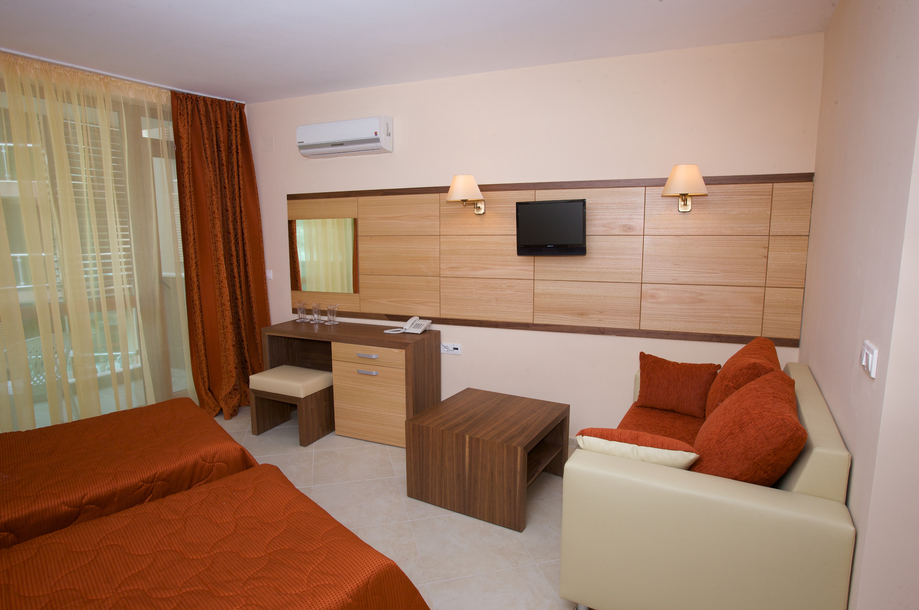 Hotel Sea Breeze-Studio.jpg