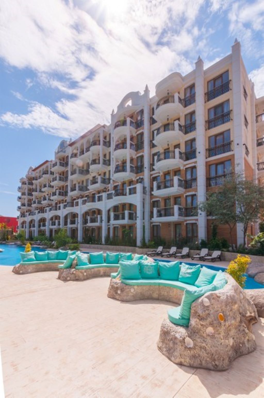 Harmony Suites Grand Resort-Panorama hotela.jpg