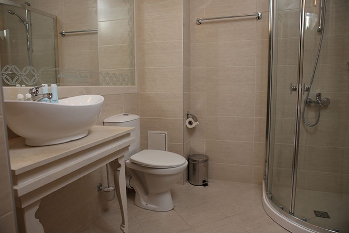 Harmony Suites Jungle-Kupatilojpg.JPG