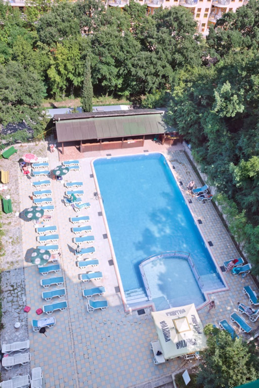Hotel Warshava-Bazen.jpg
