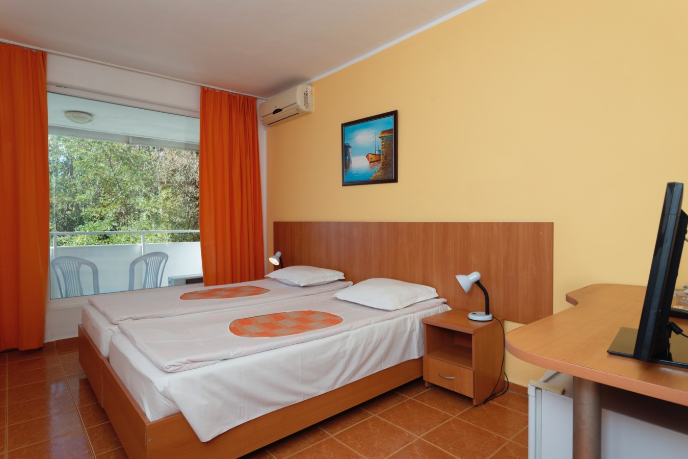 Hotel Pliska-Standardna soba.jpg