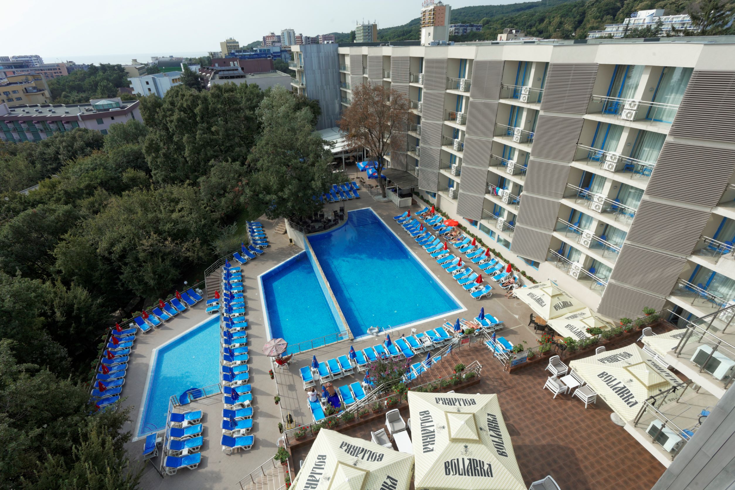 Hotel Slavey-Kompleks bazena.jpg