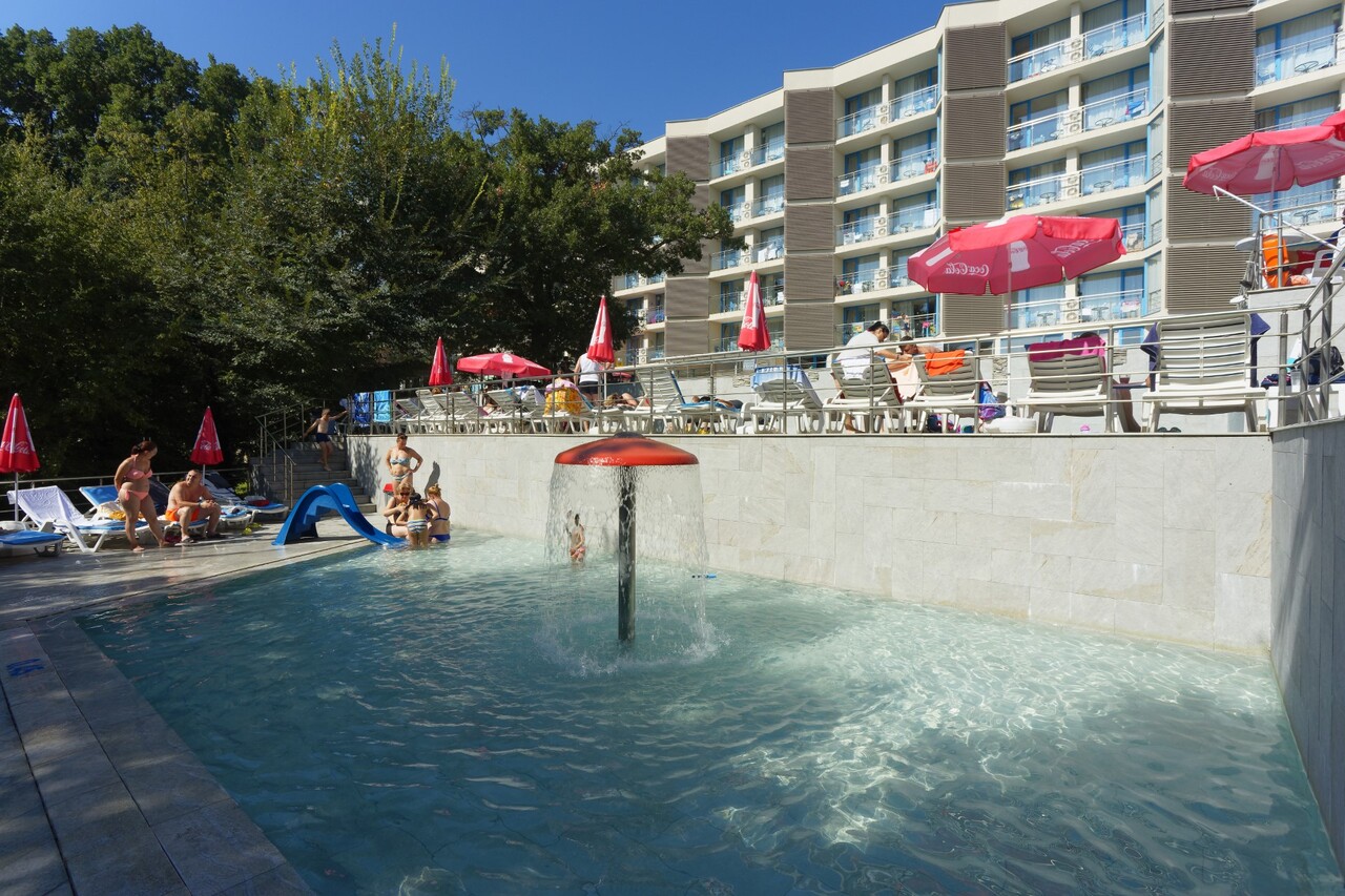 Slavey Hotel-Deciji bazen.jpg