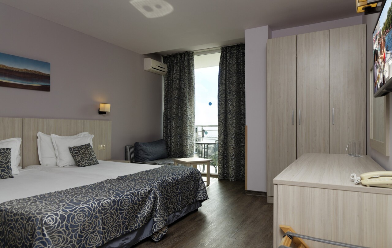 Slavey Hotel-Standardna soba.jpg