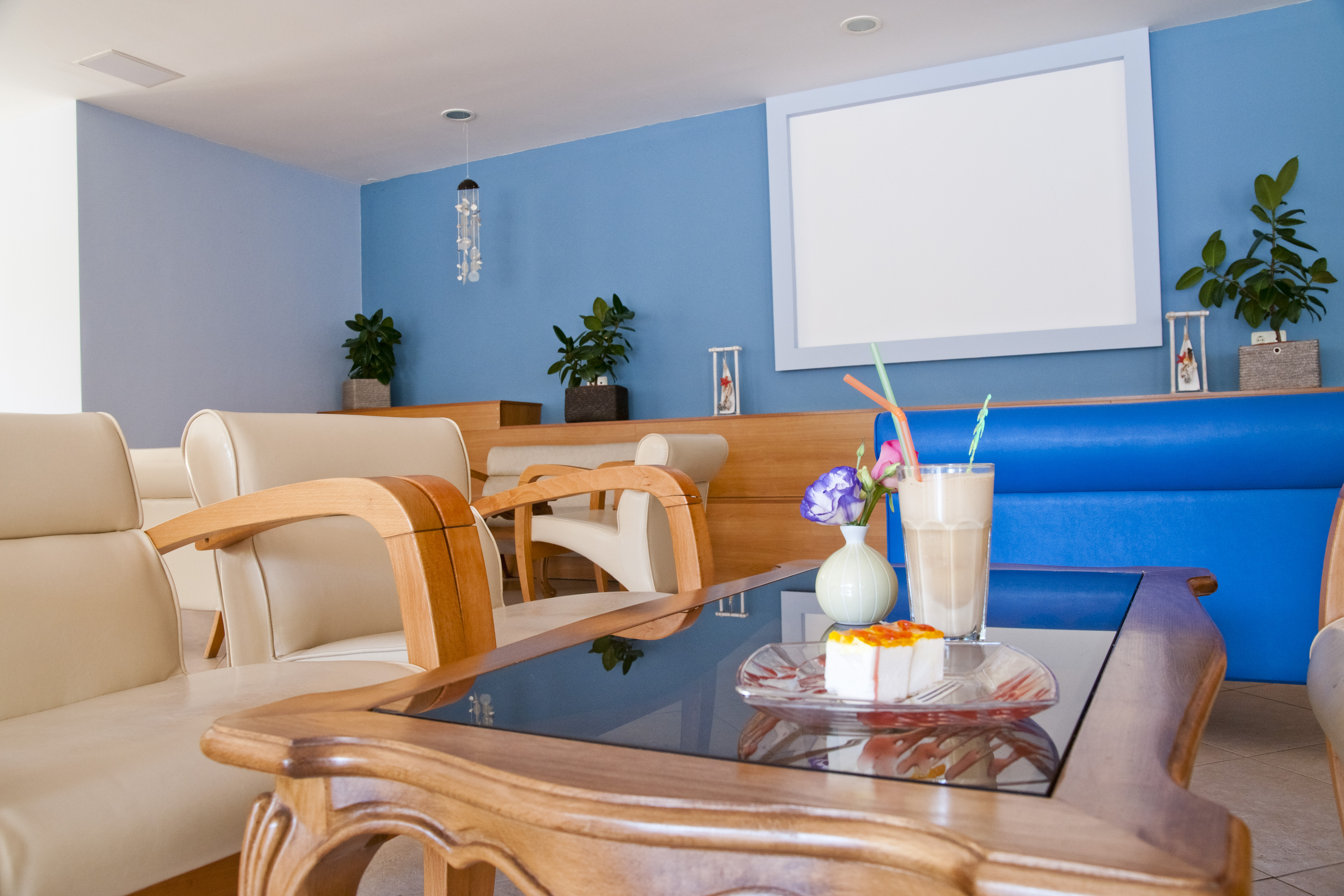 Madara Park Hotel-Lobby.JPG