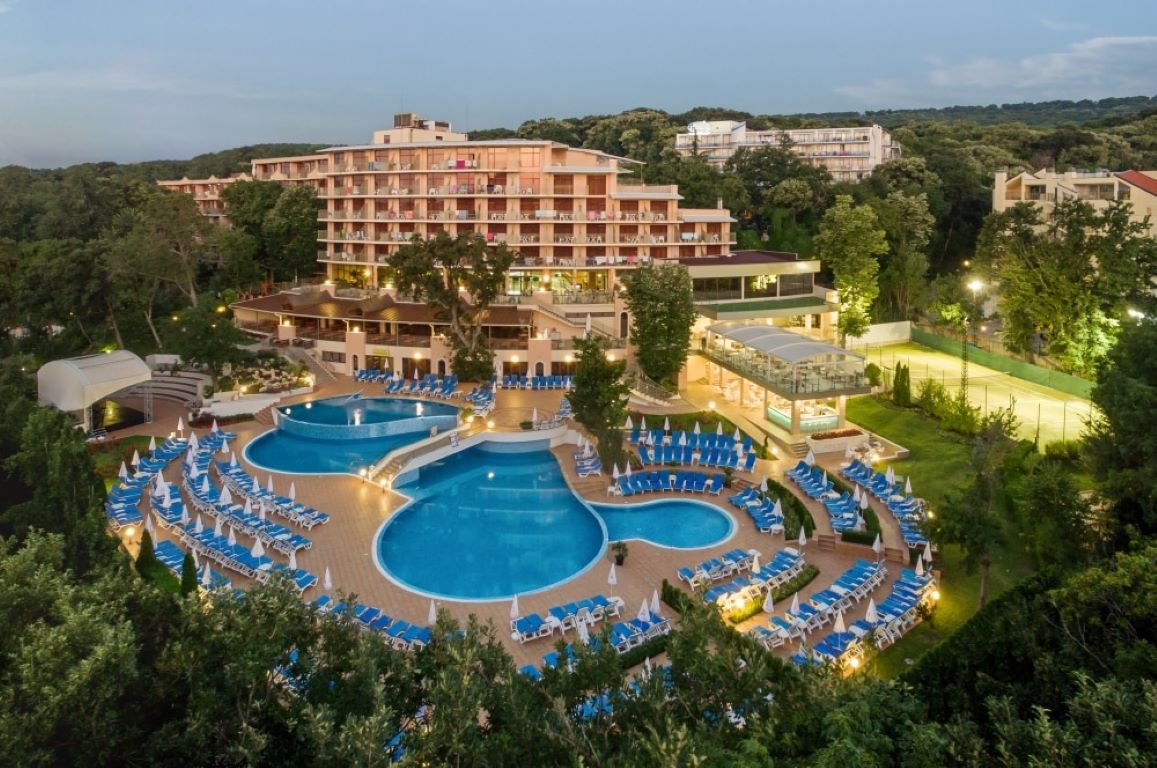 Kristal Hotel-Panorama hotela.jpg