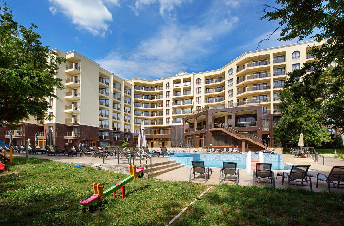 Golden Line Hotel-Hotelski kompleks.jpg