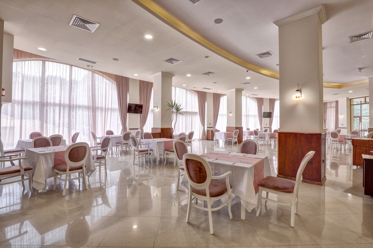 Hotel Continental-Restoran.jpg